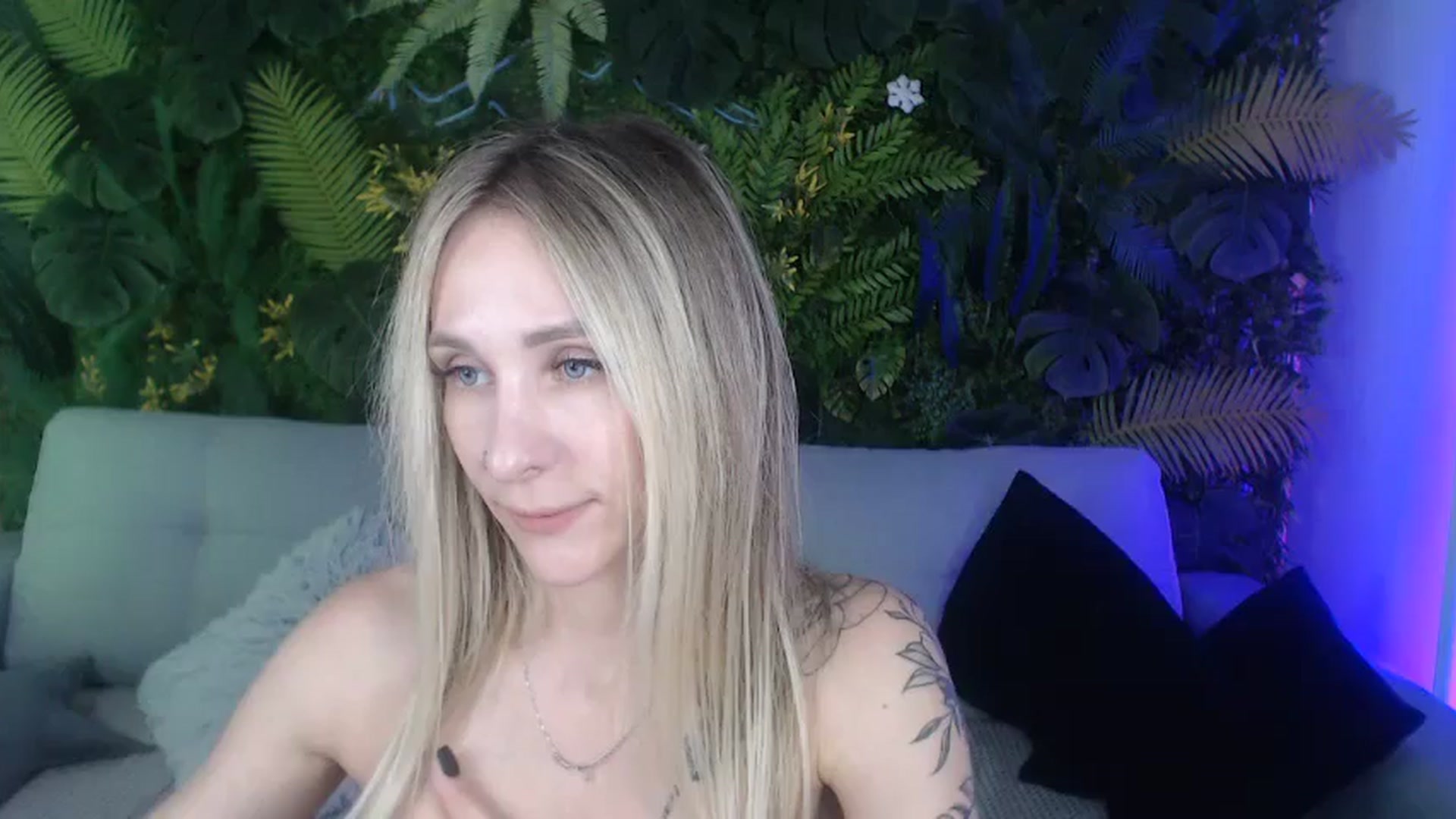Gallery image thumbnail from Horny_Blond's myfreecams stream on, 09/17/2024, 11:10 image 1 of 20