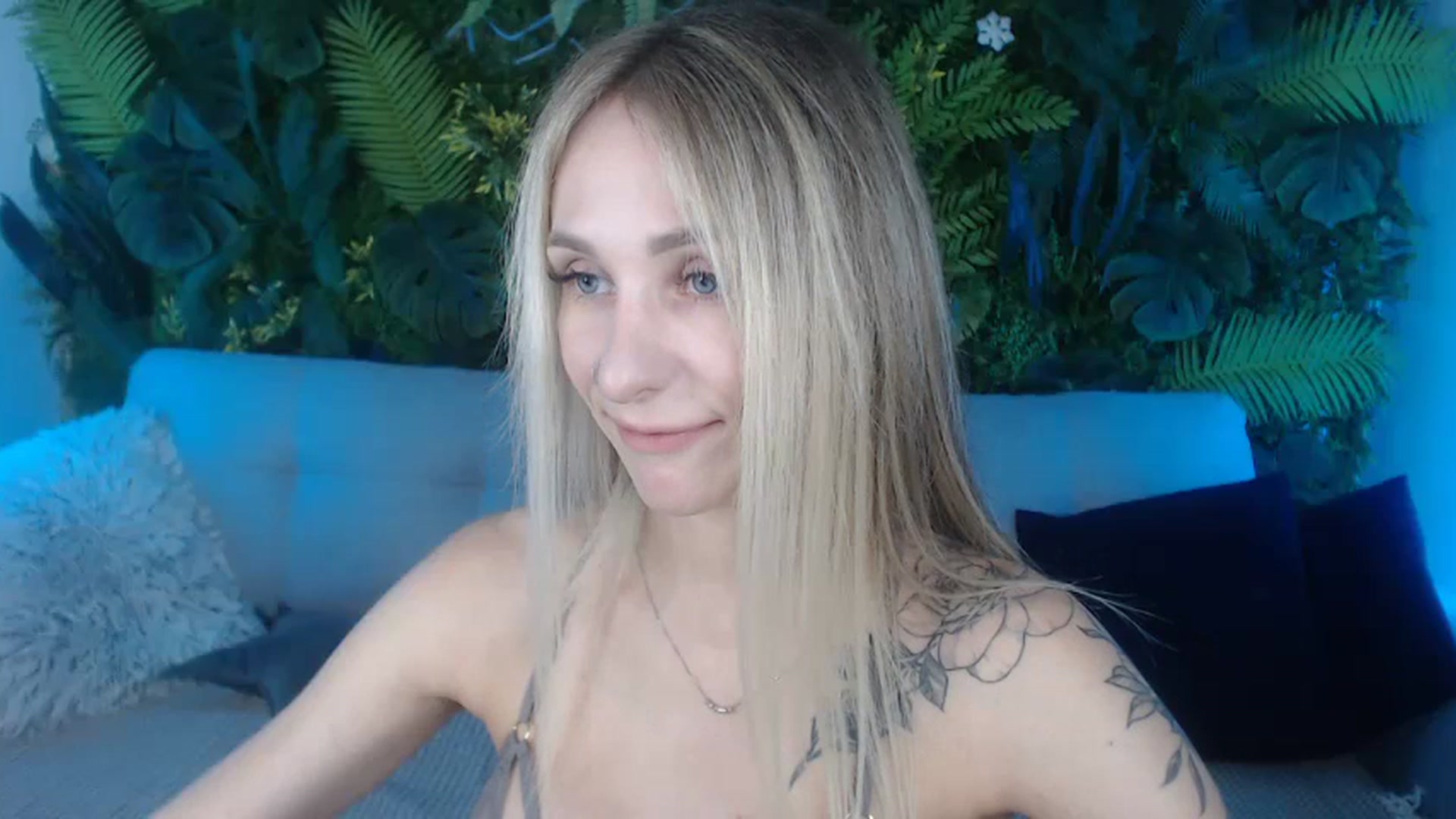Gallery image thumbnail from Horny_Blond's myfreecams stream on, 09/18/2024, 08:24 image 11 of 20