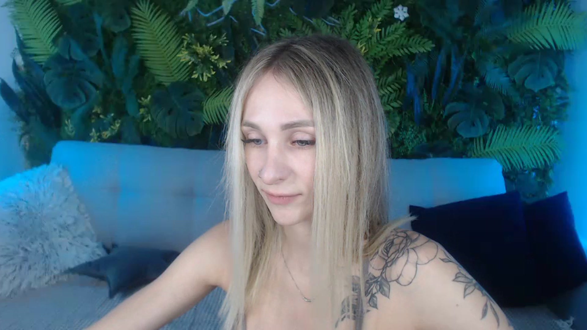 Gallery image thumbnail from Horny_Blond's myfreecams stream on, 09/18/2024, 08:24 image 3 of 20