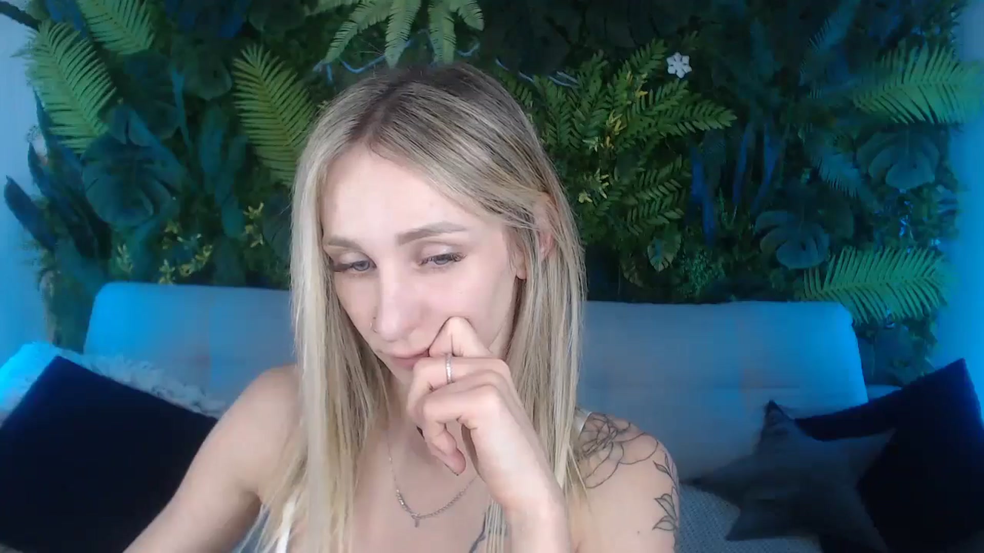Gallery image thumbnail from Horny_Blond's myfreecams stream on, 09/21/2024, 12:55 image 14 of 20