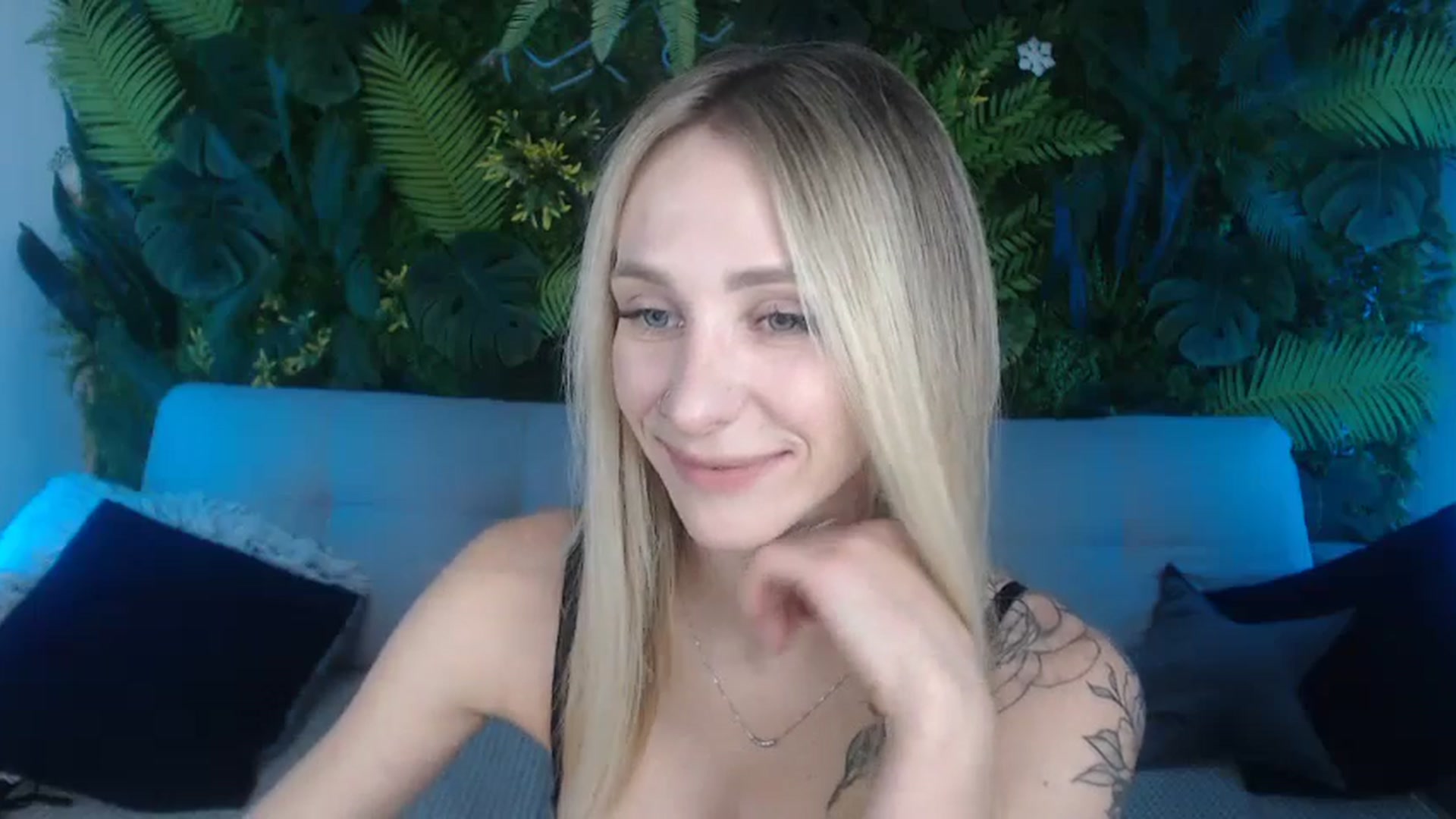 Gallery image thumbnail from Horny_Blond's myfreecams stream on, 09/22/2024, 08:39 image 4 of 20