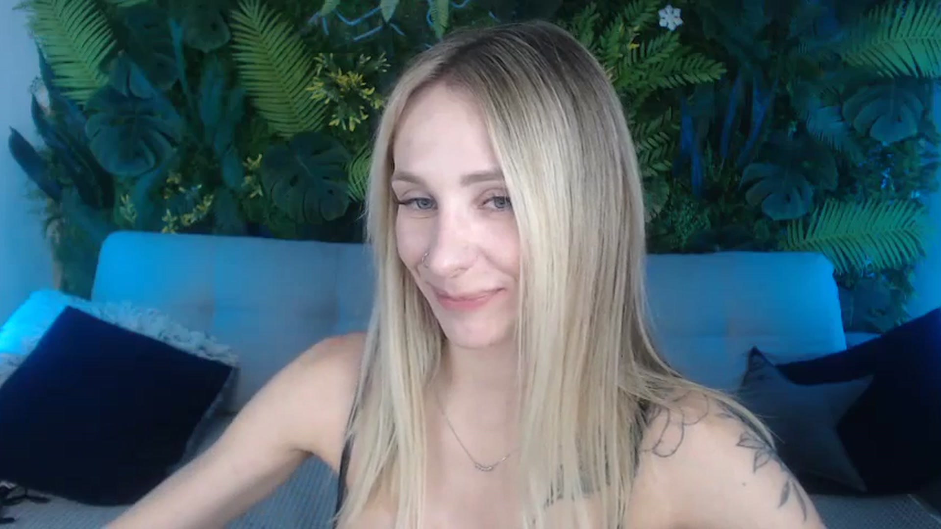Gallery image thumbnail from Horny_Blond's myfreecams stream on, 09/22/2024, 08:39 image 10 of 20
