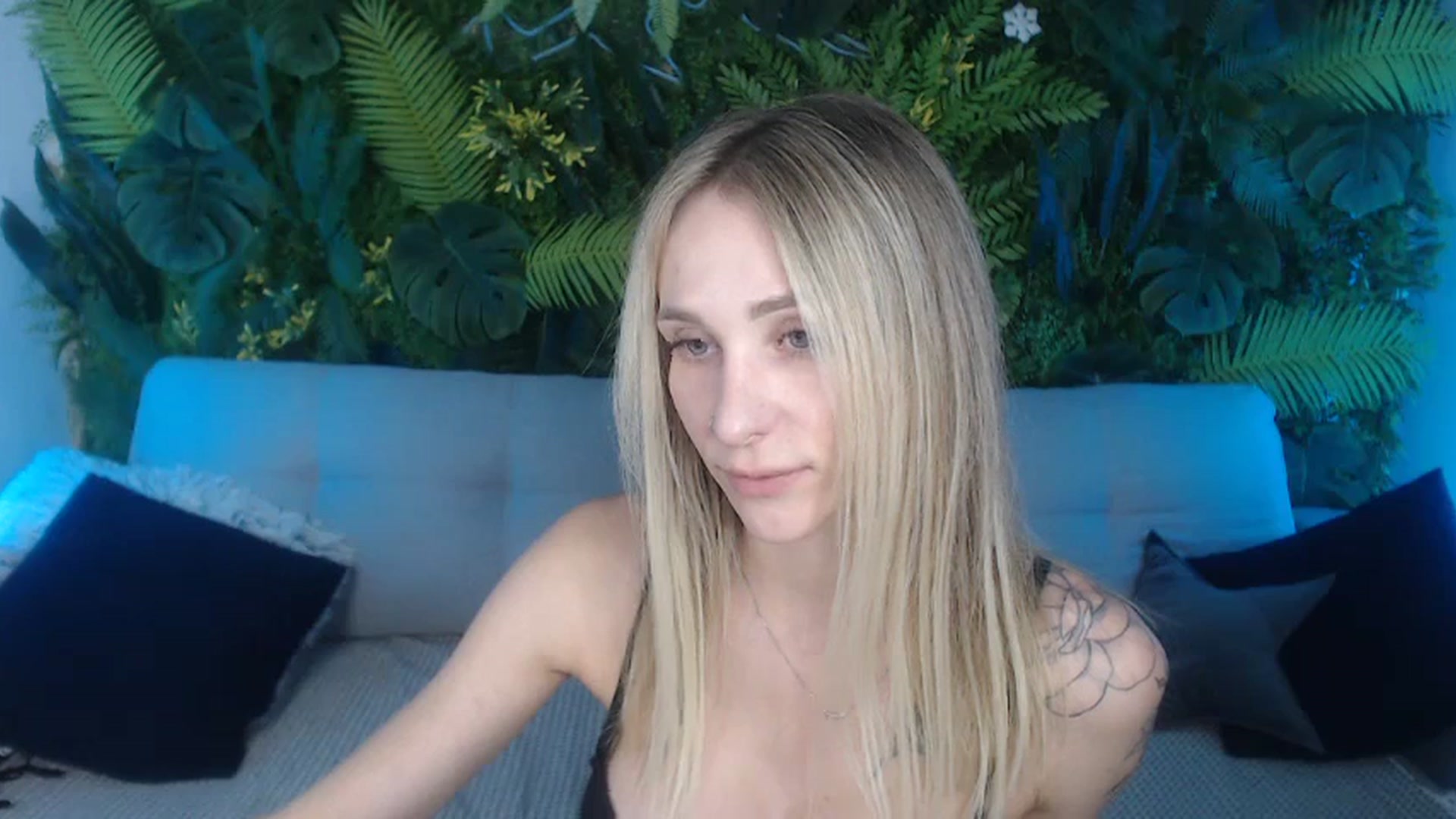Gallery image thumbnail from Horny_Blond's myfreecams stream on, 09/22/2024, 09:15 image 9 of 20