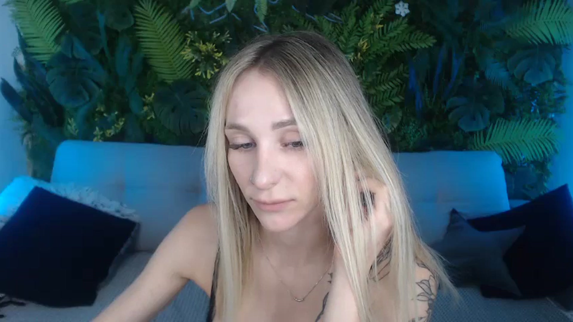 Gallery image thumbnail from Horny_Blond's myfreecams stream on, 09/22/2024, 09:15 image 10 of 20