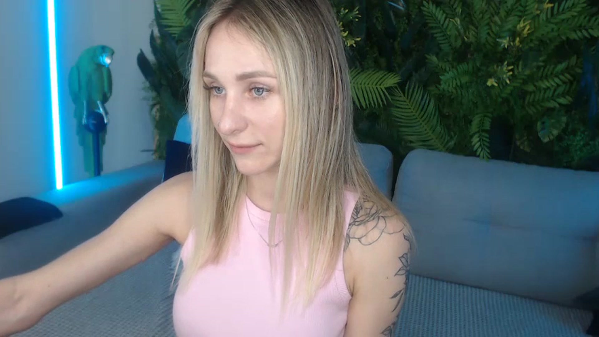 Gallery image thumbnail from Horny_Blond's myfreecams stream on, 09/28/2024, 09:02 image 7 of 20