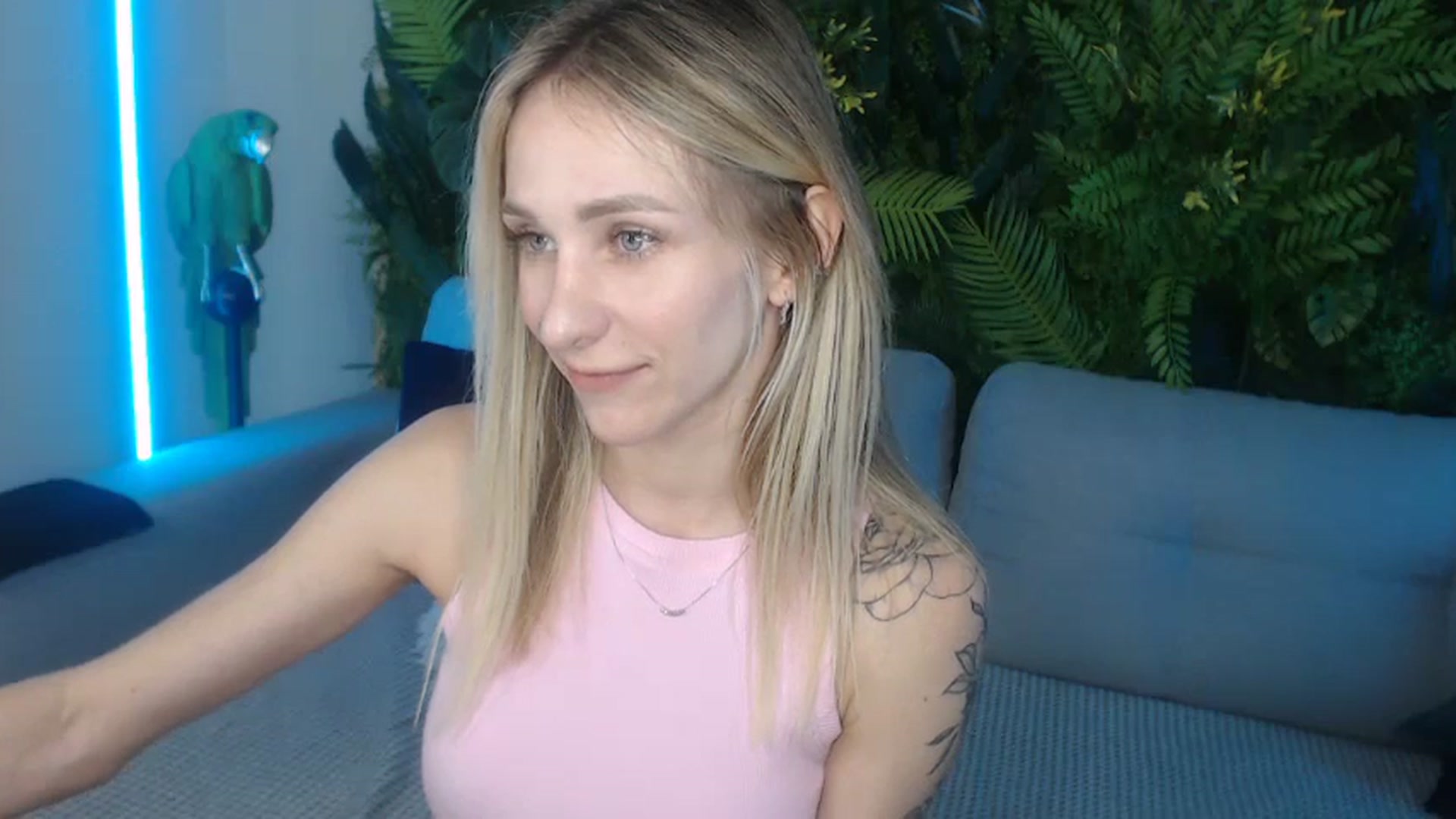Gallery image thumbnail from Horny_Blond's myfreecams stream on, 09/28/2024, 09:02 image 6 of 20