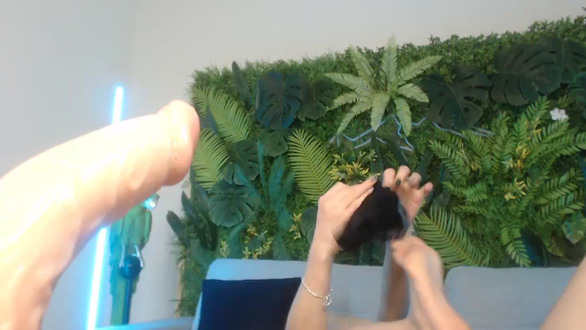 Gallery image thumbnail from Horny_Blond's myfreecams stream on, 09/28/2024, 09:02 image 10 of 20