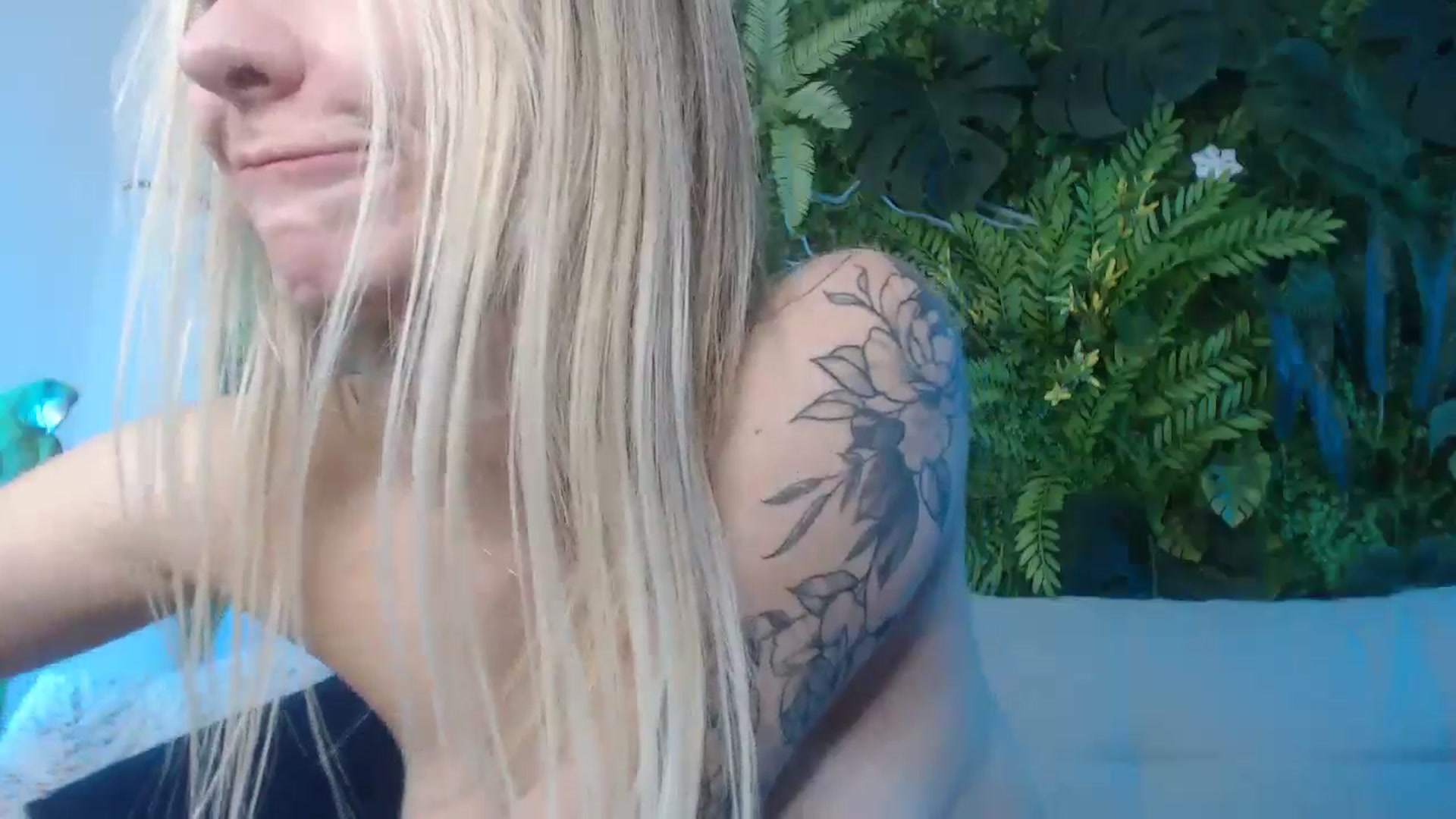 Gallery image thumbnail from Horny_Blond's myfreecams stream on, 10/07/2024, 09:19 image 13 of 20