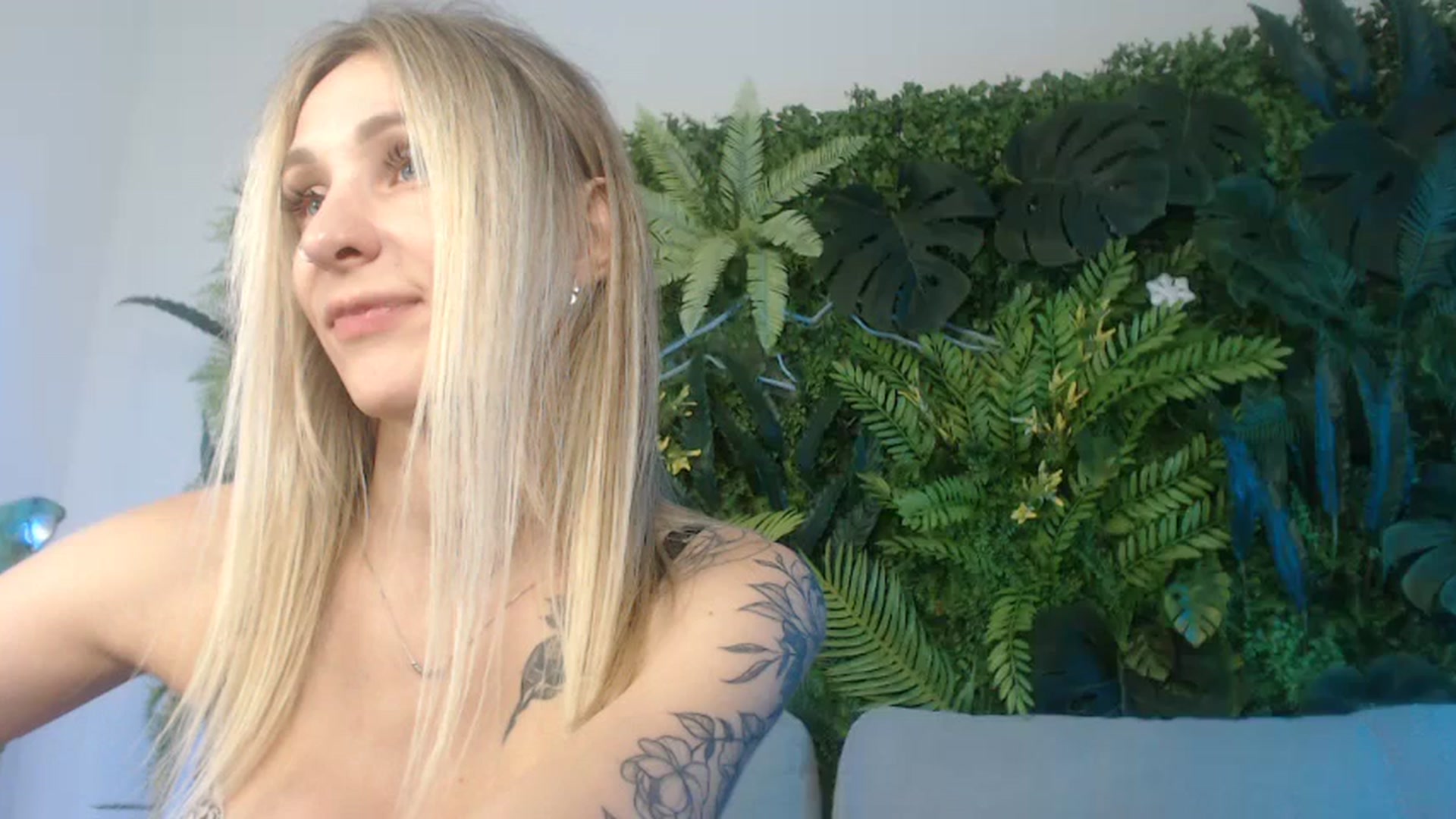 Gallery image thumbnail from Horny_Blond's myfreecams stream on, 10/08/2024, 13:11 image 1 of 20