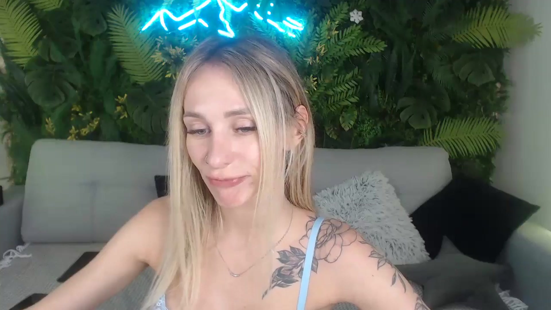 Gallery image thumbnail from Horny_Blond's myfreecams stream on, 10/09/2024, 12:02 image 3 of 20