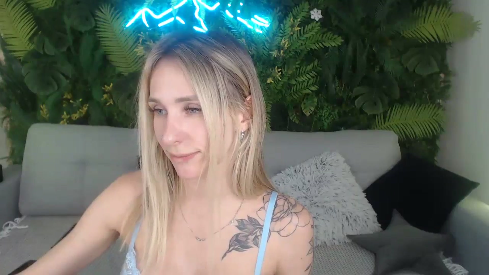 Gallery image thumbnail from Horny_Blond's myfreecams stream on, 10/09/2024, 12:02 image 8 of 20