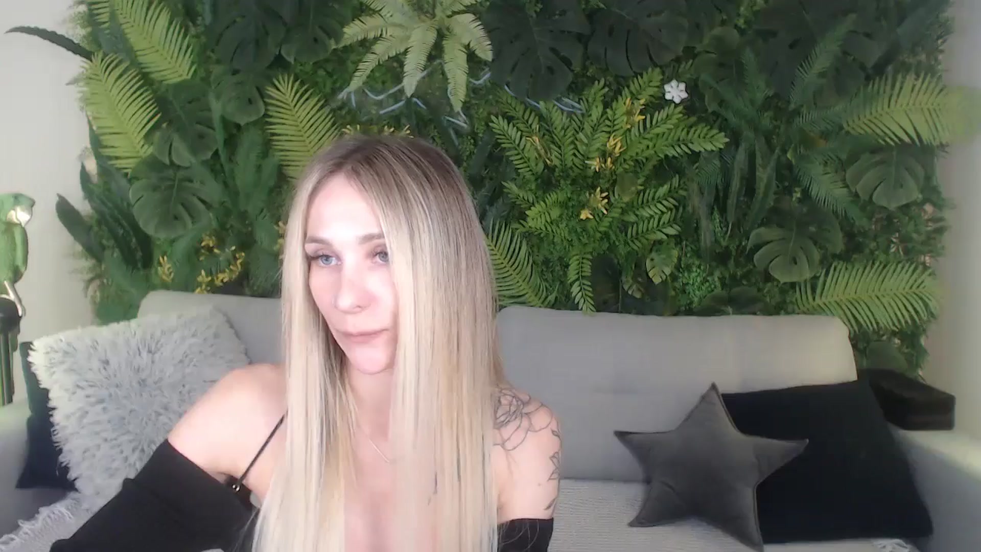 Gallery image thumbnail from Horny_Blond's myfreecams stream on, 10/23/2024, 13:02 image 1 of 20