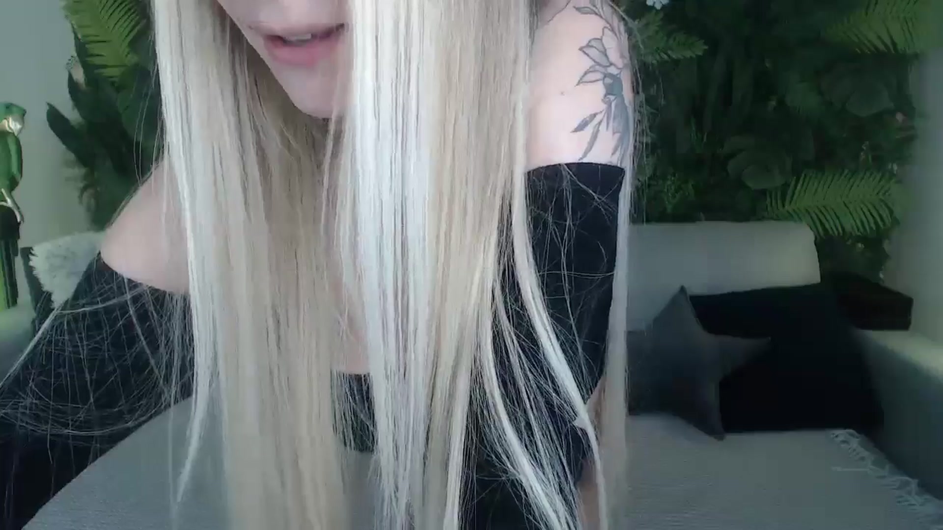 Gallery image thumbnail from Horny_Blond's myfreecams stream on, 10/23/2024, 13:02 image 3 of 20