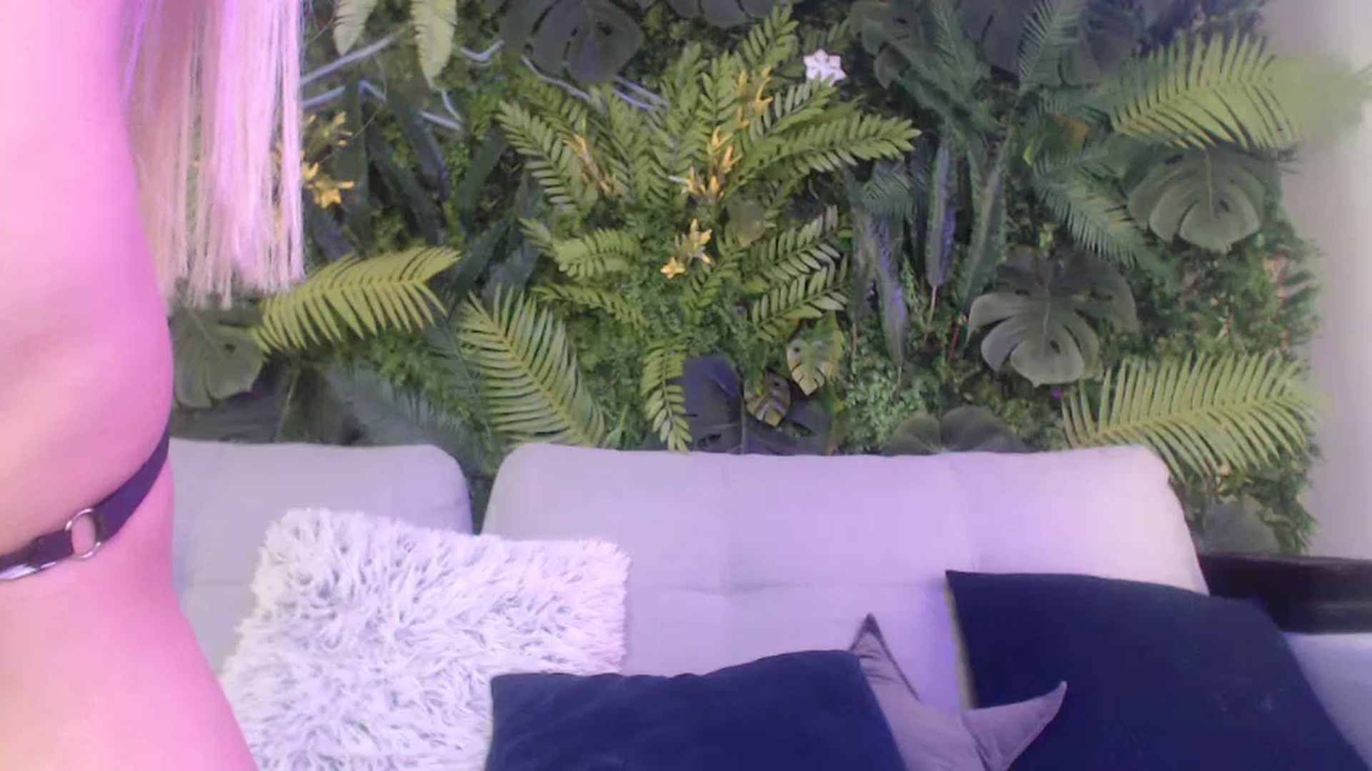 Gallery image thumbnail from Horny_Blond's myfreecams stream on, 10/25/2024, 10:07 image 19 of 20