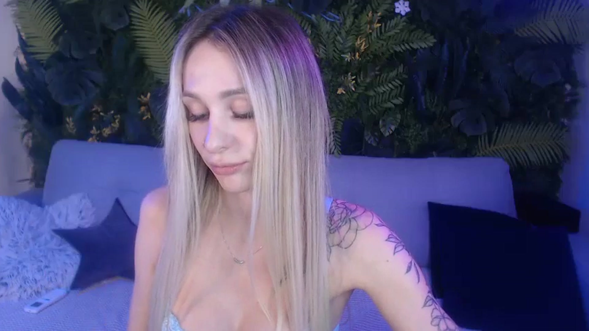 Gallery image thumbnail from Horny_Blond's myfreecams stream on, 10/26/2024, 09:11 image 10 of 20