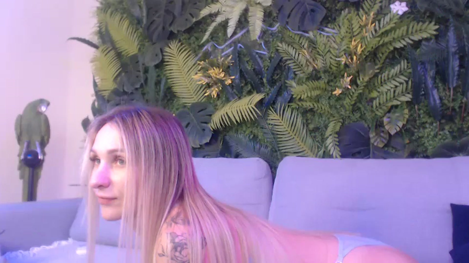 Gallery image thumbnail from Horny_Blond's myfreecams stream on, 10/26/2024, 10:49 image 4 of 20