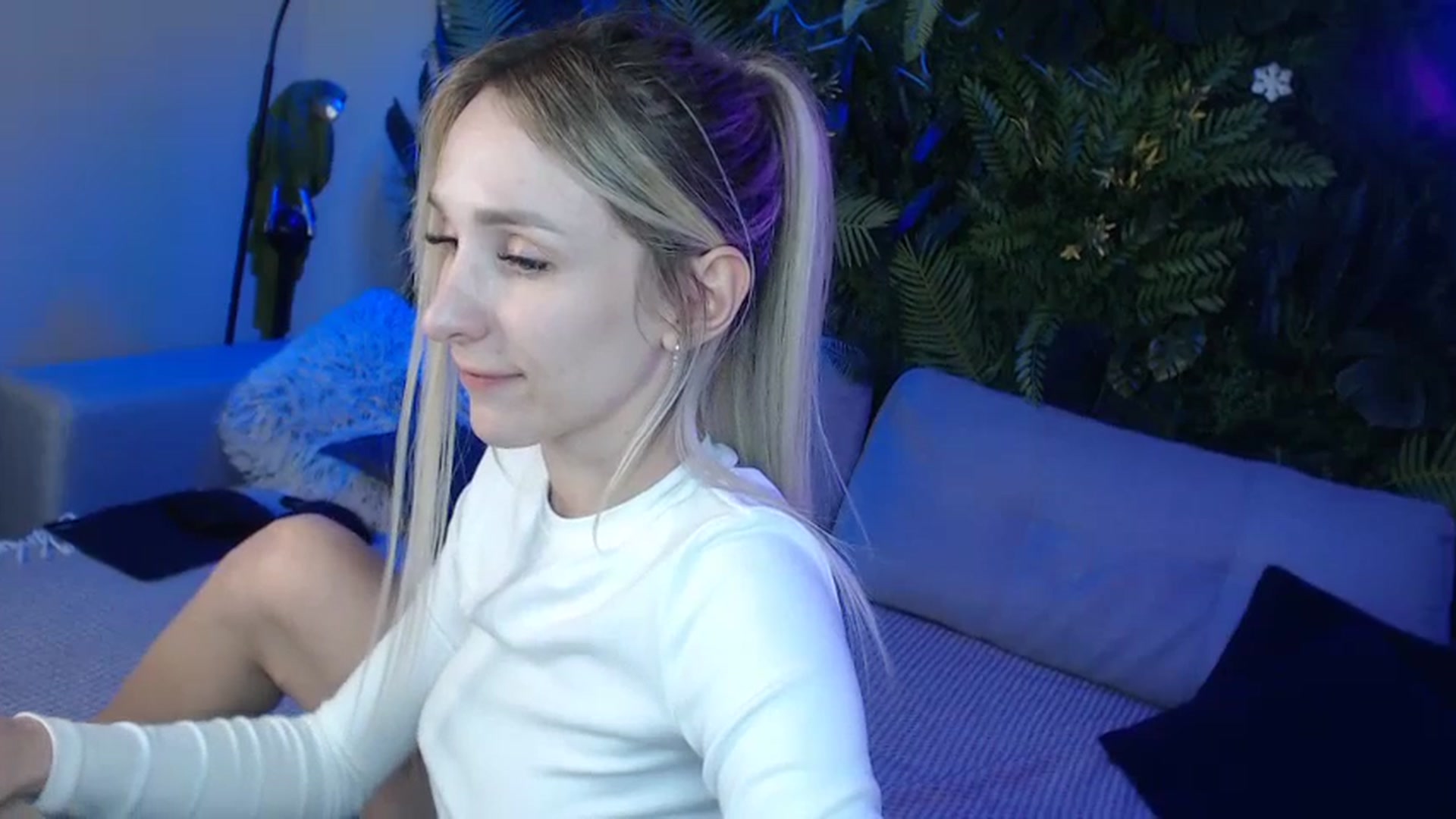 Gallery image thumbnail from Horny_Blond's myfreecams stream on, 10/29/2024, 12:57 image 7 of 20