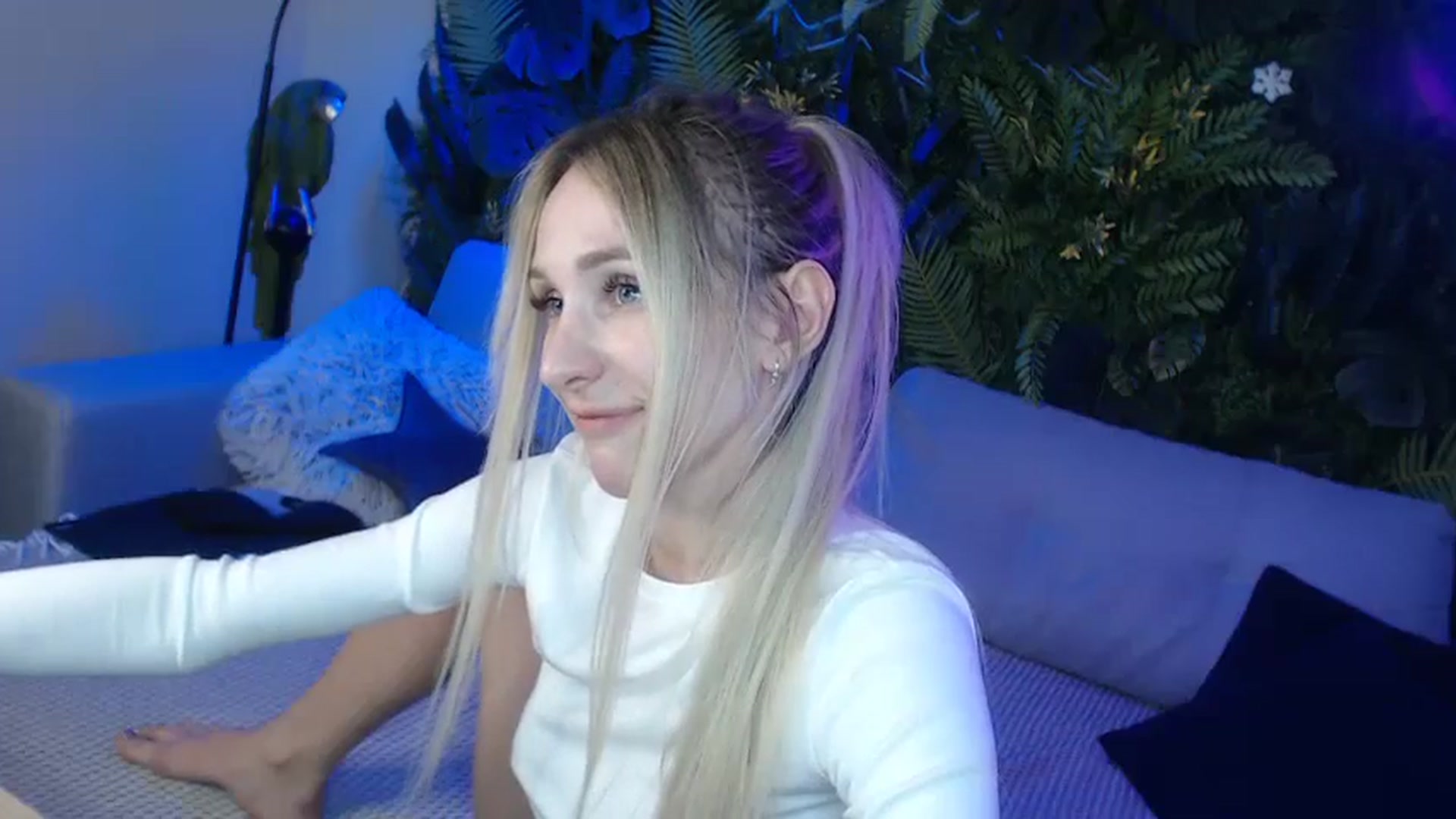 Gallery image thumbnail from Horny_Blond's myfreecams stream on, 10/29/2024, 12:57 image 11 of 20