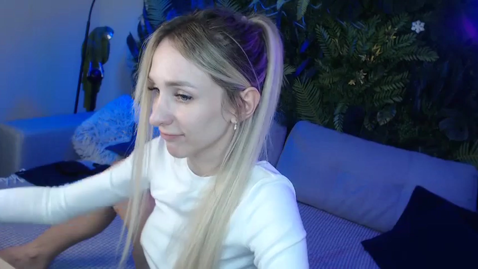 Gallery image thumbnail from Horny_Blond's myfreecams stream on, 10/29/2024, 12:57 image 6 of 20