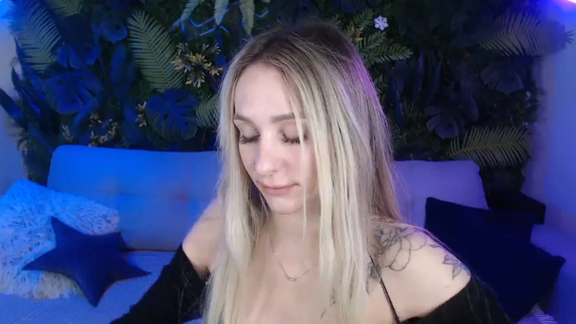 Gallery image thumbnail from Horny_Blond's myfreecams stream on, 10/30/2024, 09:38 image 10 of 20