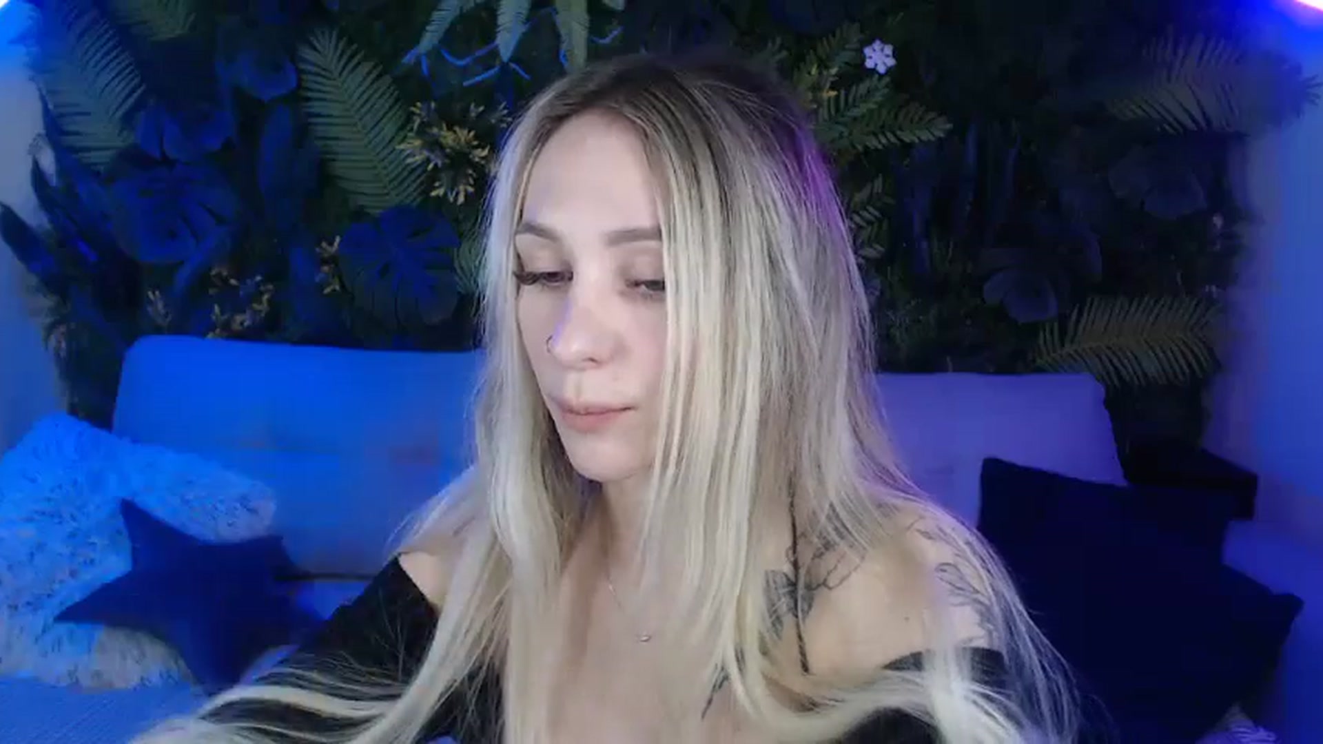 Gallery image thumbnail from Horny_Blond's myfreecams stream on, 10/30/2024, 09:38 image 8 of 20
