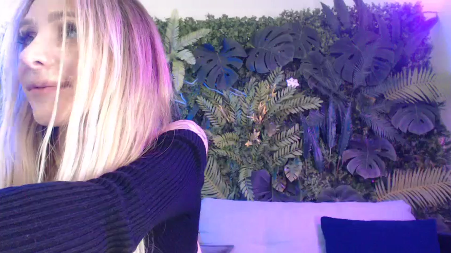 Gallery image thumbnail from Horny_Blond's myfreecams stream on, 10/30/2024, 13:09 image 5 of 20