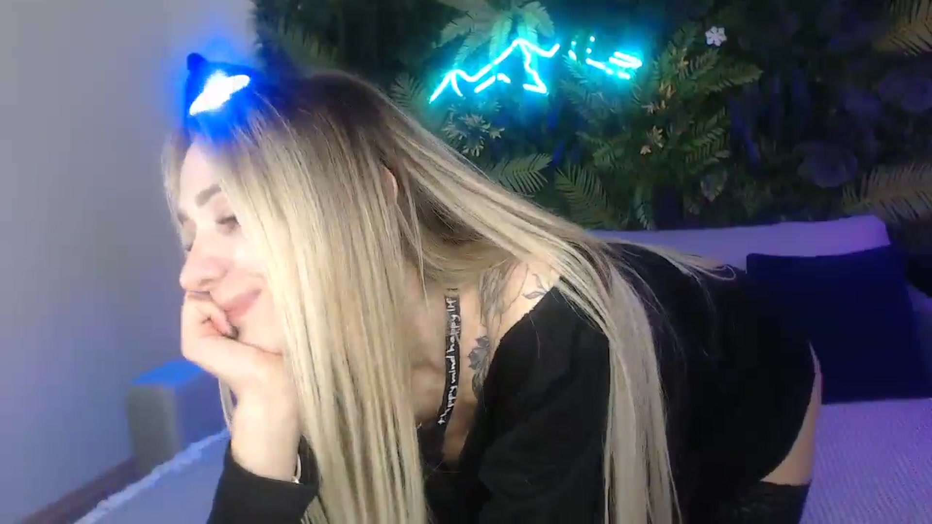 Gallery image thumbnail from Horny_Blond's myfreecams stream on, 11/01/2024, 12:26 image 8 of 20