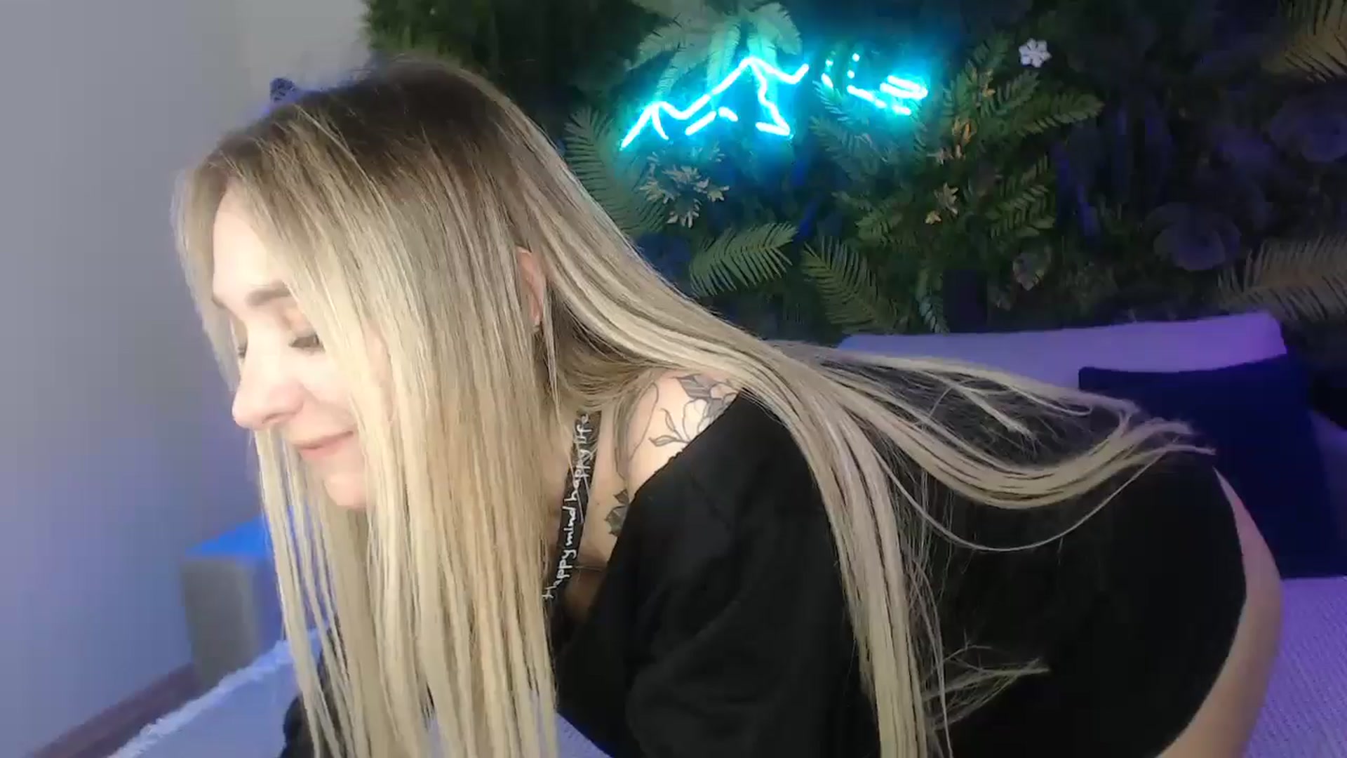 Gallery image thumbnail from Horny_Blond's myfreecams stream on, 11/01/2024, 12:26 image 7 of 20