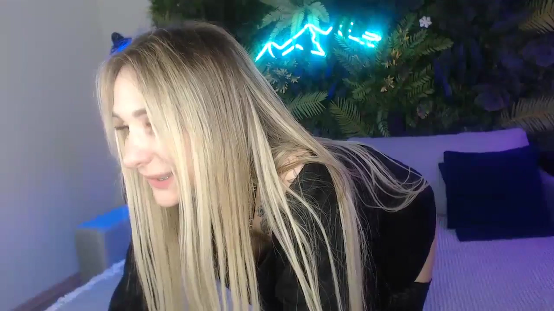 Gallery image thumbnail from Horny_Blond's myfreecams stream on, 11/01/2024, 12:26 image 9 of 20