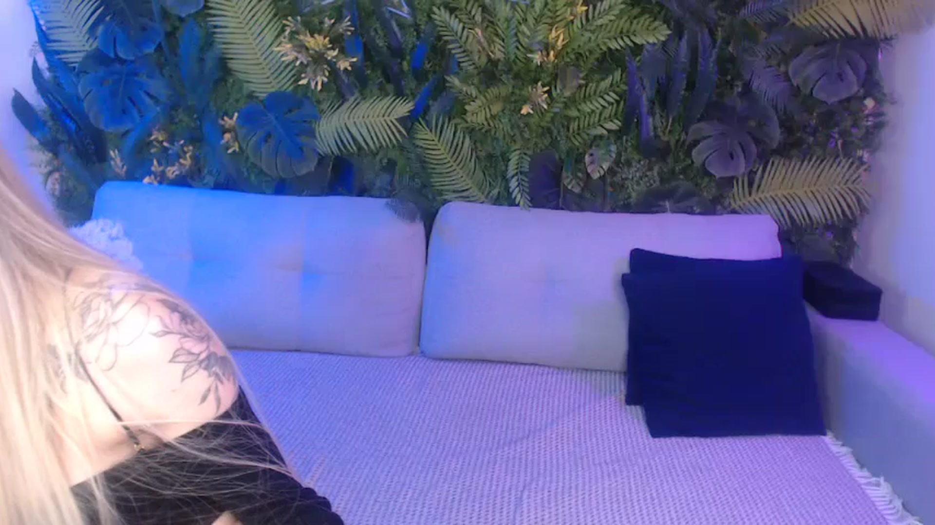 Gallery image thumbnail from Horny_Blond's myfreecams stream on, 11/02/2024, 09:28 image 1 of 20