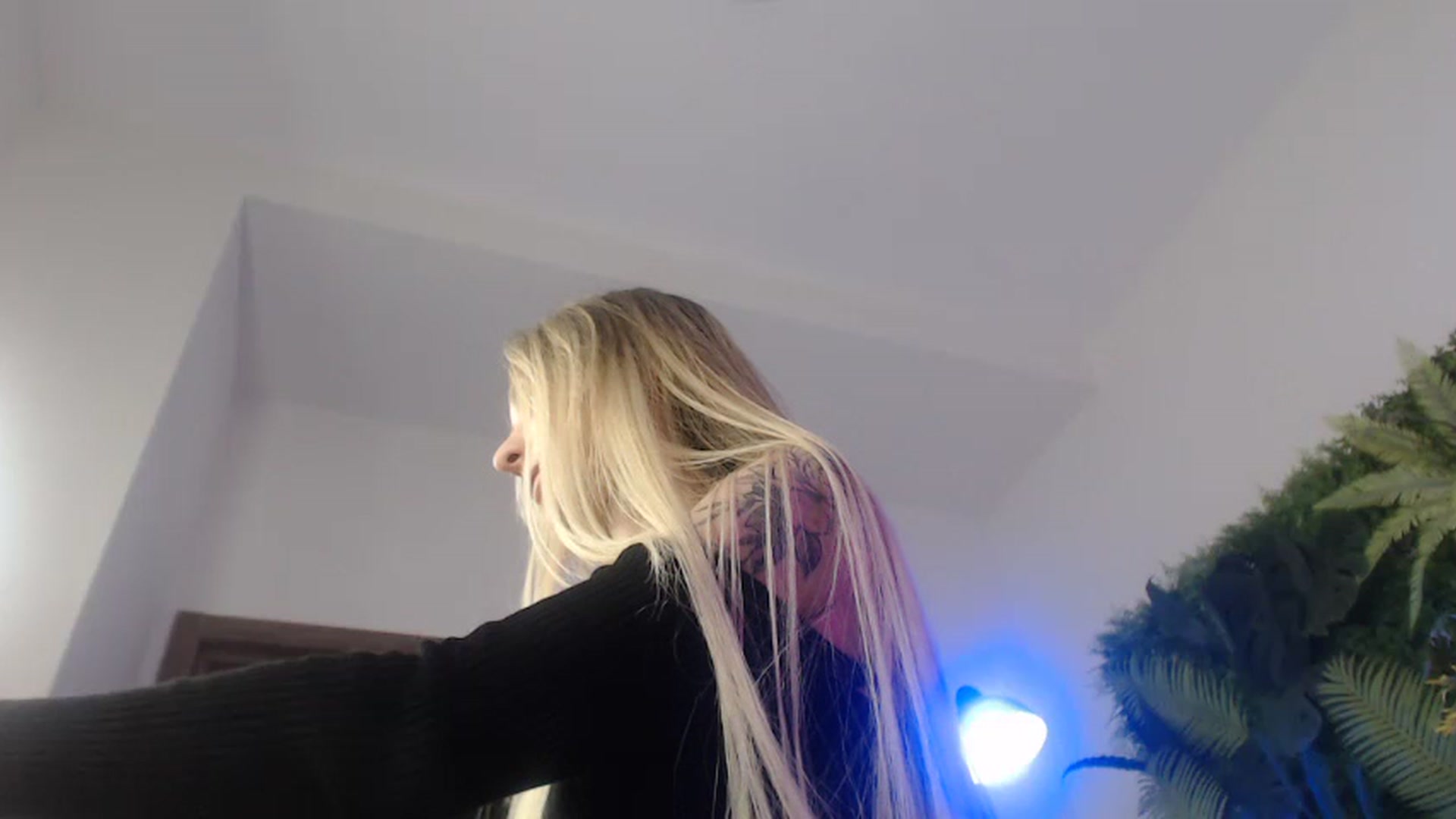 Gallery image thumbnail from Horny_Blond's myfreecams stream on, 11/02/2024, 10:17 image 10 of 20
