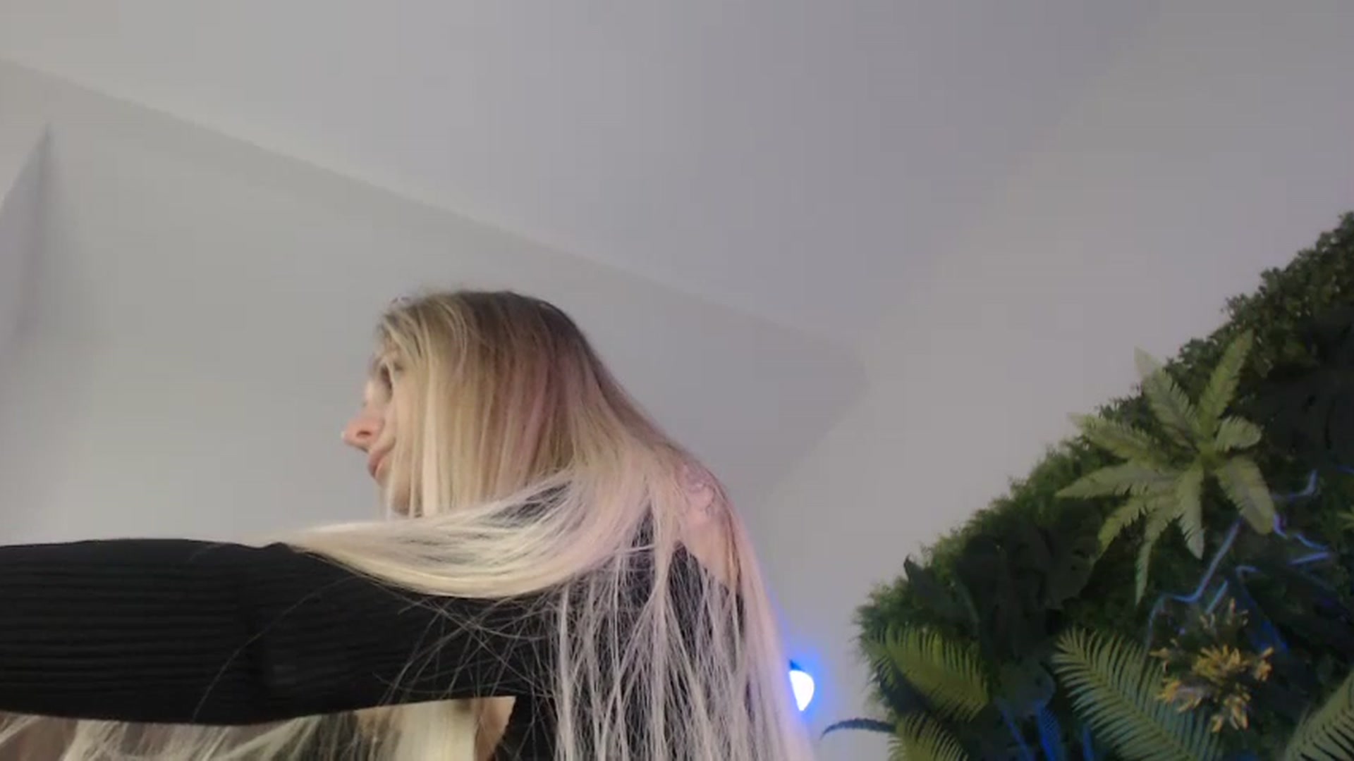 Gallery image thumbnail from Horny_Blond's myfreecams stream on, 11/02/2024, 13:24 image 8 of 20