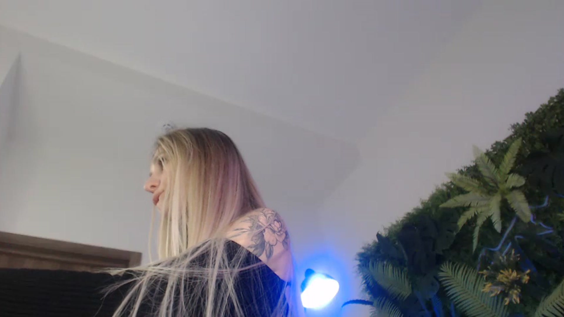 Gallery image thumbnail from Horny_Blond's myfreecams stream on, 11/02/2024, 13:24 image 10 of 20