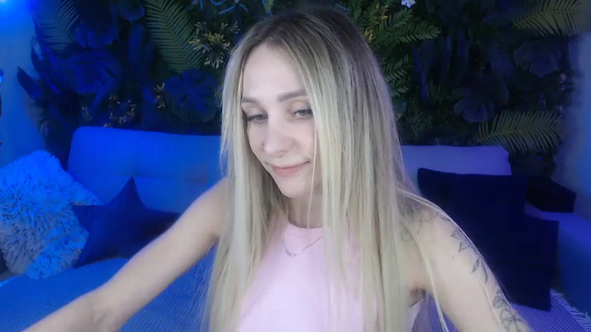 Gallery image thumbnail from Horny_Blond's myfreecams stream on, 11/03/2024, 09:33 image 3 of 20