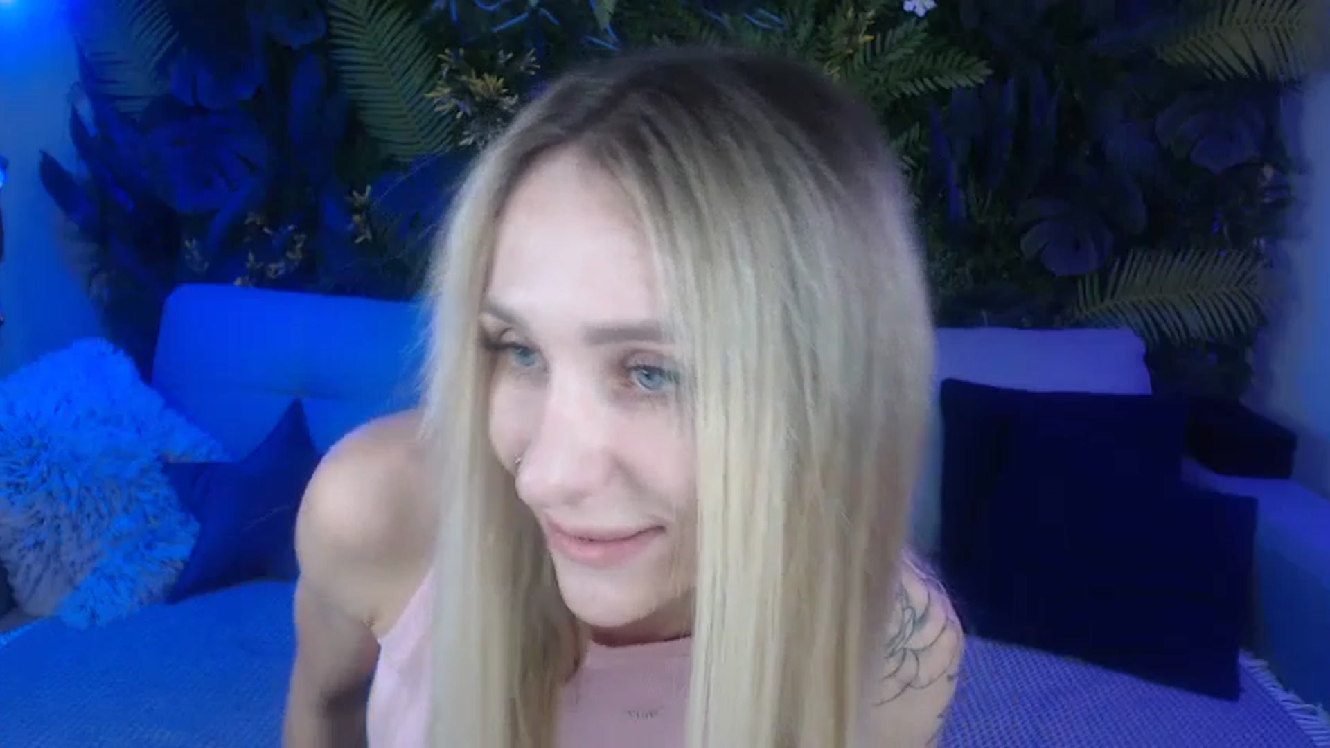 Gallery image thumbnail from Horny_Blond's myfreecams stream on, 11/03/2024, 09:33 image 8 of 20