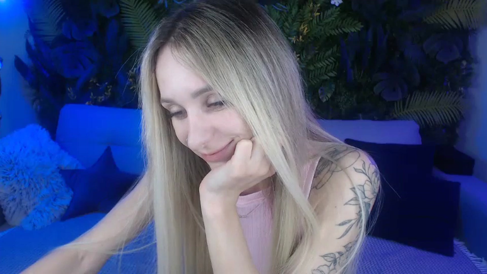 Gallery image thumbnail from Horny_Blond's myfreecams stream on, 11/03/2024, 09:33 image 4 of 20