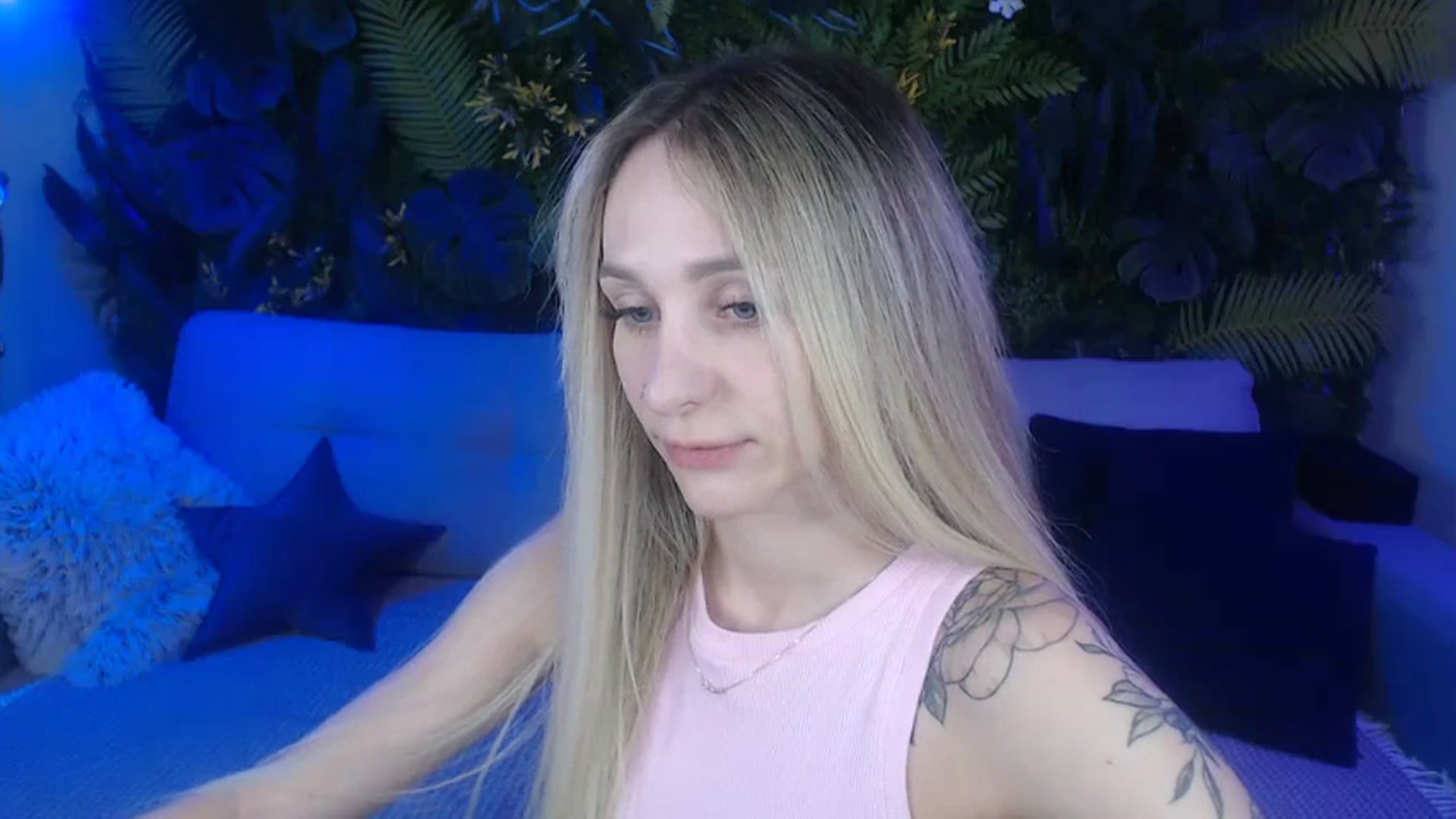 Gallery image thumbnail from Horny_Blond's myfreecams stream on, 11/03/2024, 09:33 image 5 of 20