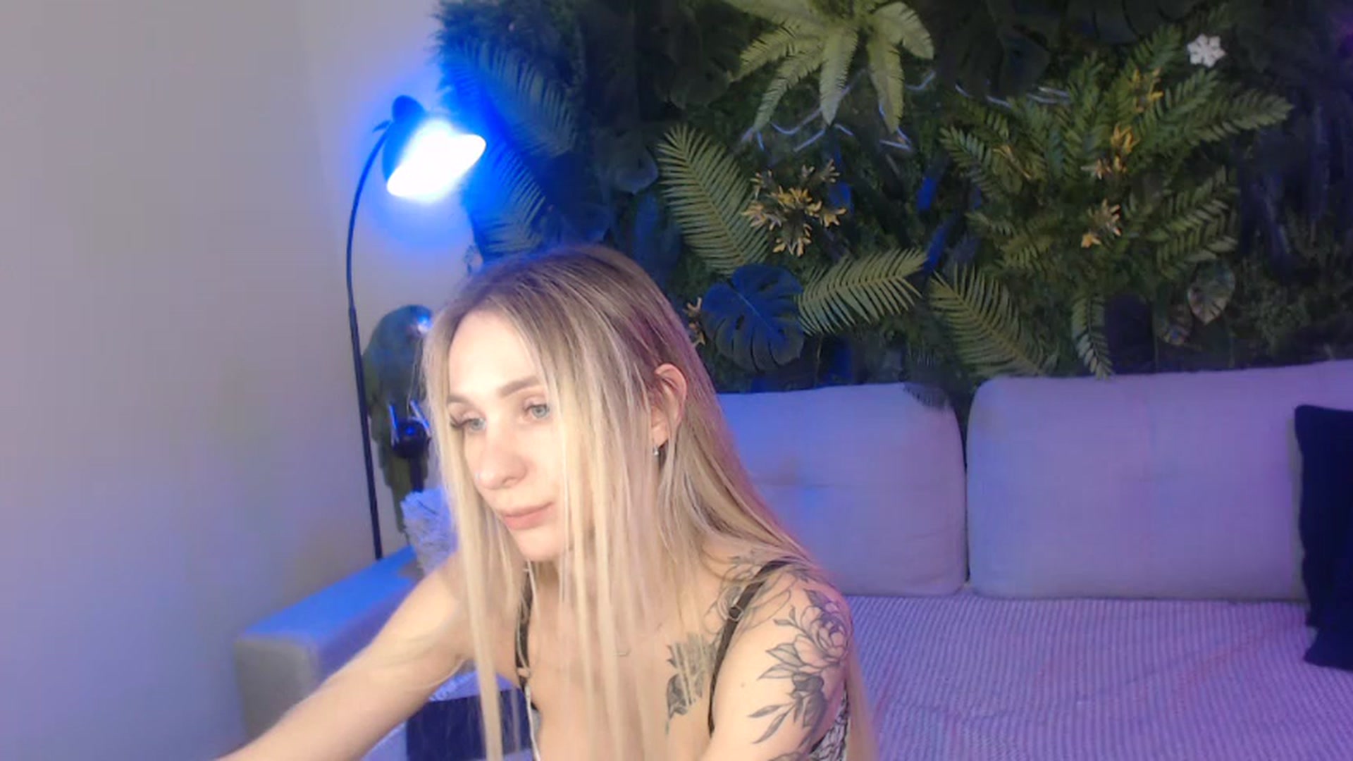 Gallery image thumbnail from Horny_Blond's myfreecams stream on, 11/04/2024, 11:21 image 18 of 20