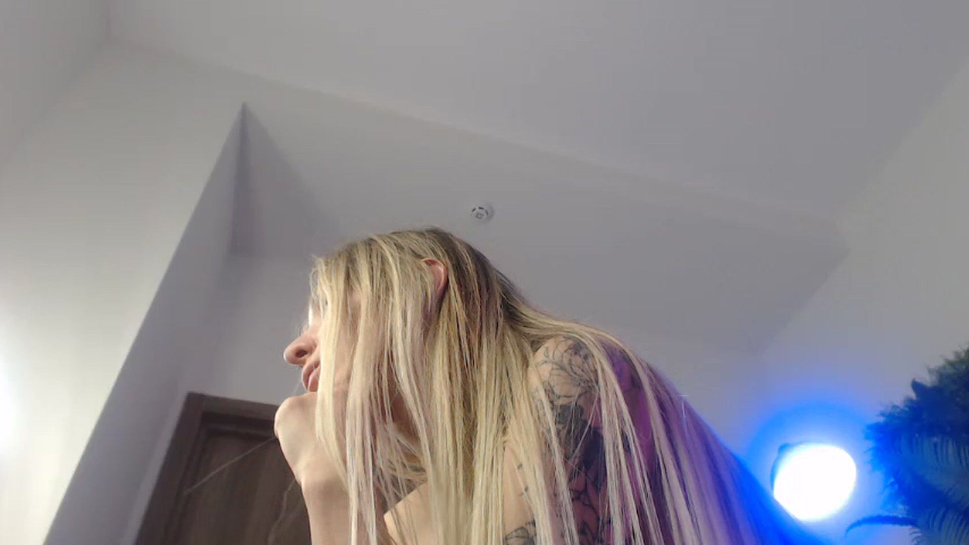 Gallery image thumbnail from Horny_Blond's myfreecams stream on, 11/04/2024, 14:56 image 5 of 20