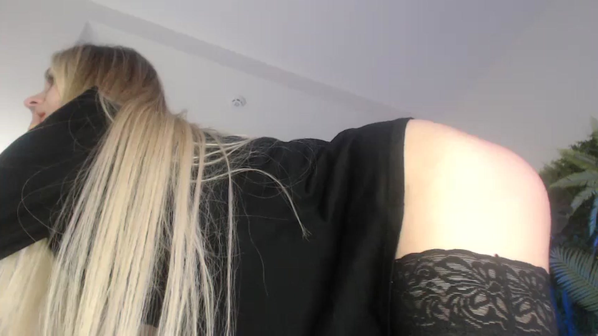 Gallery image thumbnail from Horny_Blond's myfreecams stream on, 11/06/2024, 10:26 image 10 of 20