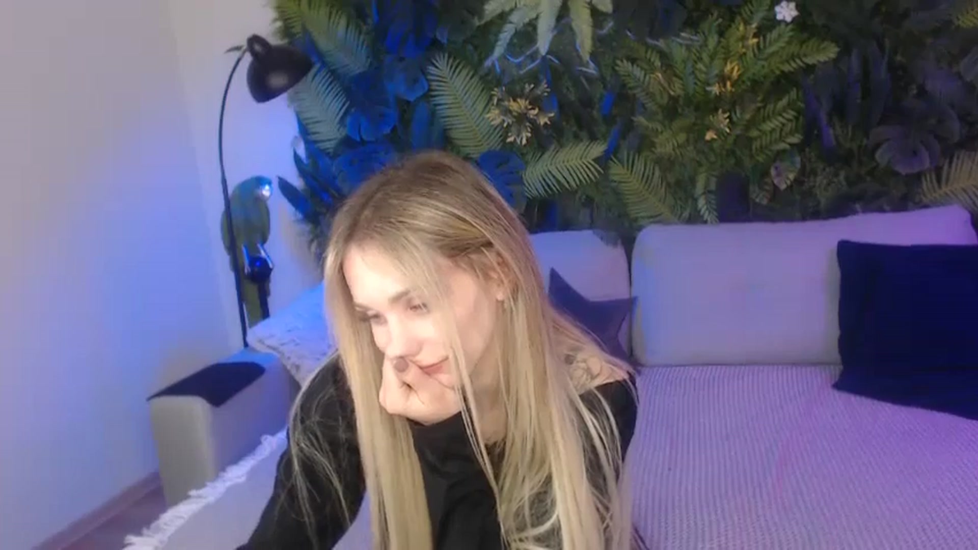Gallery image thumbnail from Horny_Blond's myfreecams stream on, 11/06/2024, 10:26 image 12 of 20