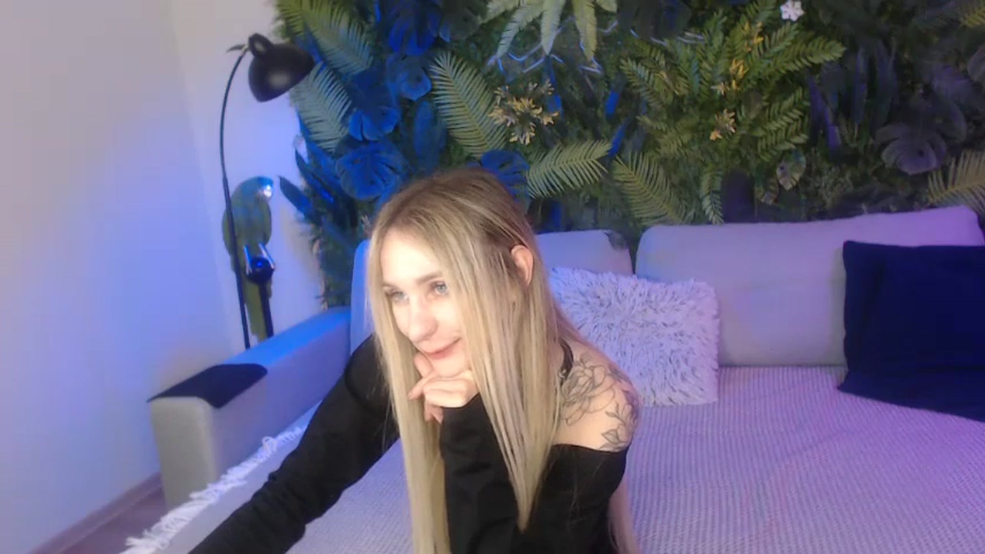 Gallery image thumbnail from Horny_Blond's myfreecams stream on, 11/06/2024, 10:40 image 18 of 20