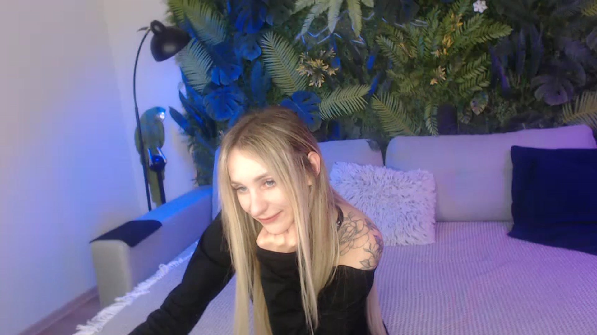 Gallery image thumbnail from Horny_Blond's myfreecams stream on, 11/06/2024, 10:40 image 17 of 20