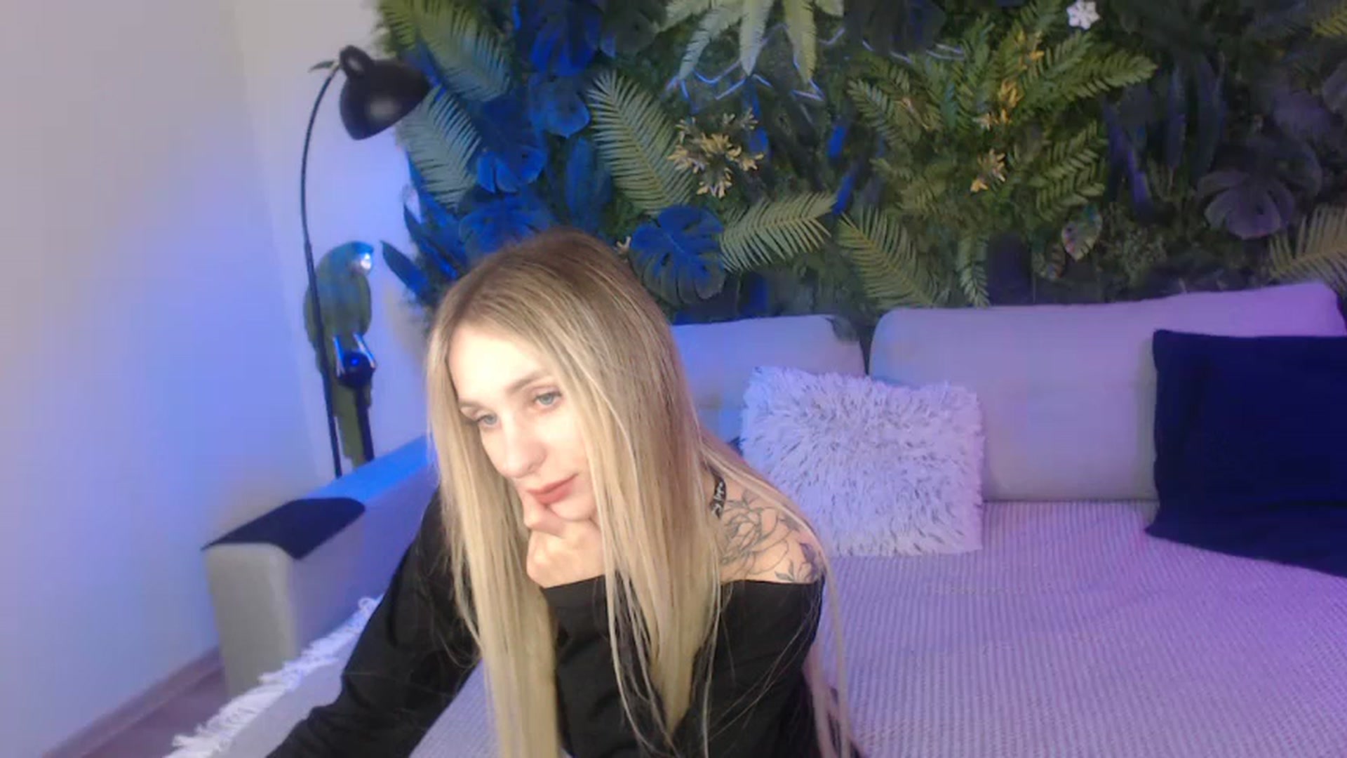 Gallery image thumbnail from Horny_Blond's myfreecams stream on, 11/06/2024, 10:40 image 2 of 20