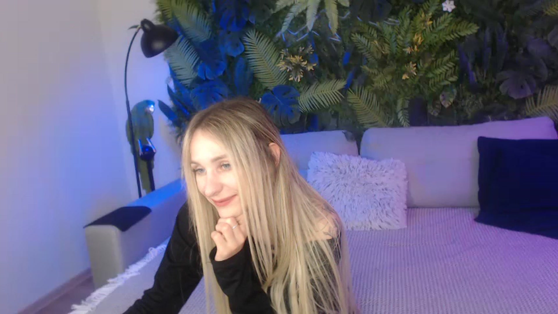 Gallery image thumbnail from Horny_Blond's myfreecams stream on, 11/06/2024, 10:40 image 7 of 20