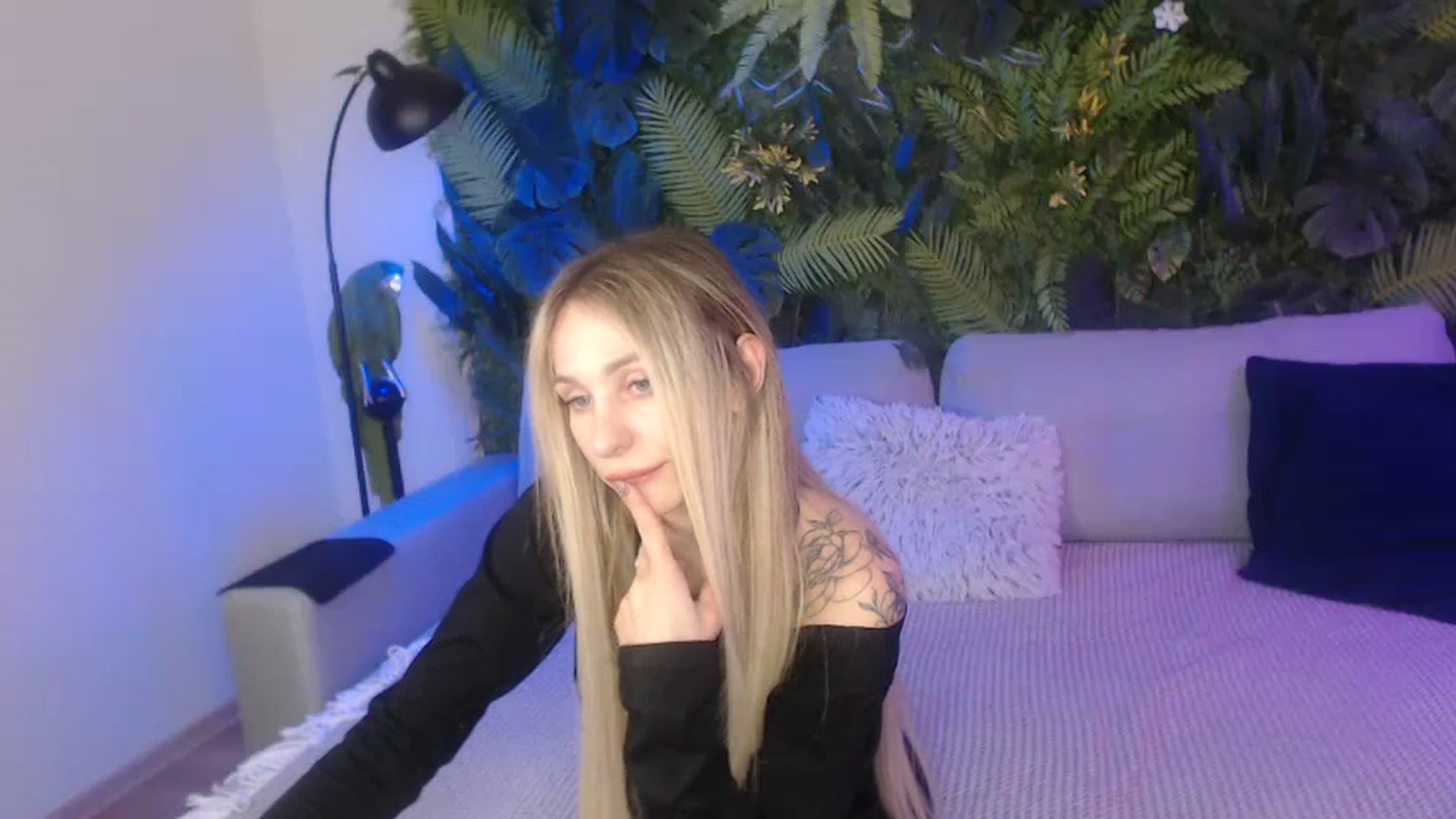 Gallery image thumbnail from Horny_Blond's myfreecams stream on, 11/06/2024, 10:40 image 20 of 20