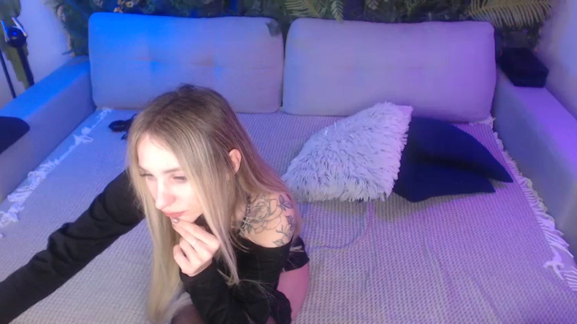 Gallery image thumbnail from Horny_Blond's myfreecams stream on, 11/06/2024, 14:21 image 18 of 20