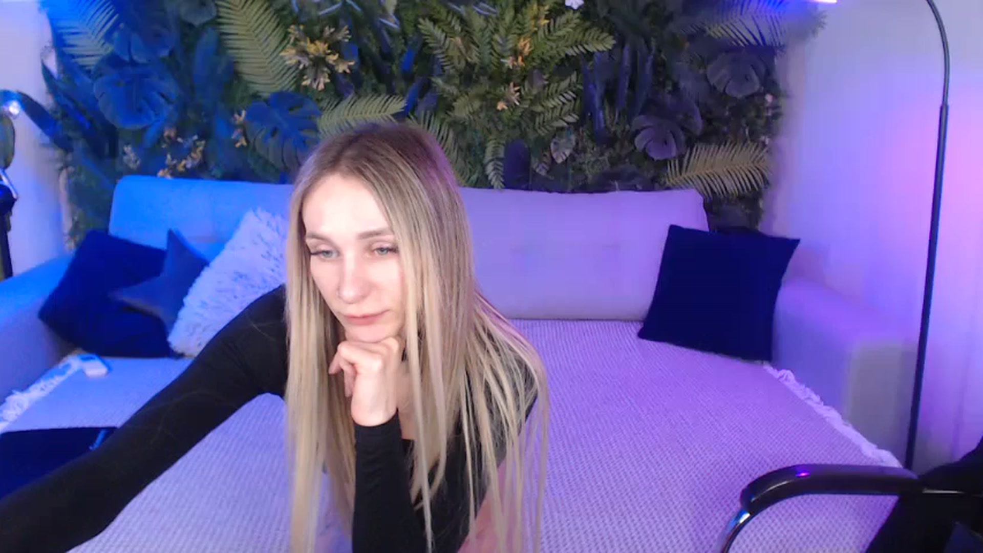 Gallery image thumbnail from Horny_Blond's myfreecams stream on, 11/09/2024, 11:18 image 5 of 20