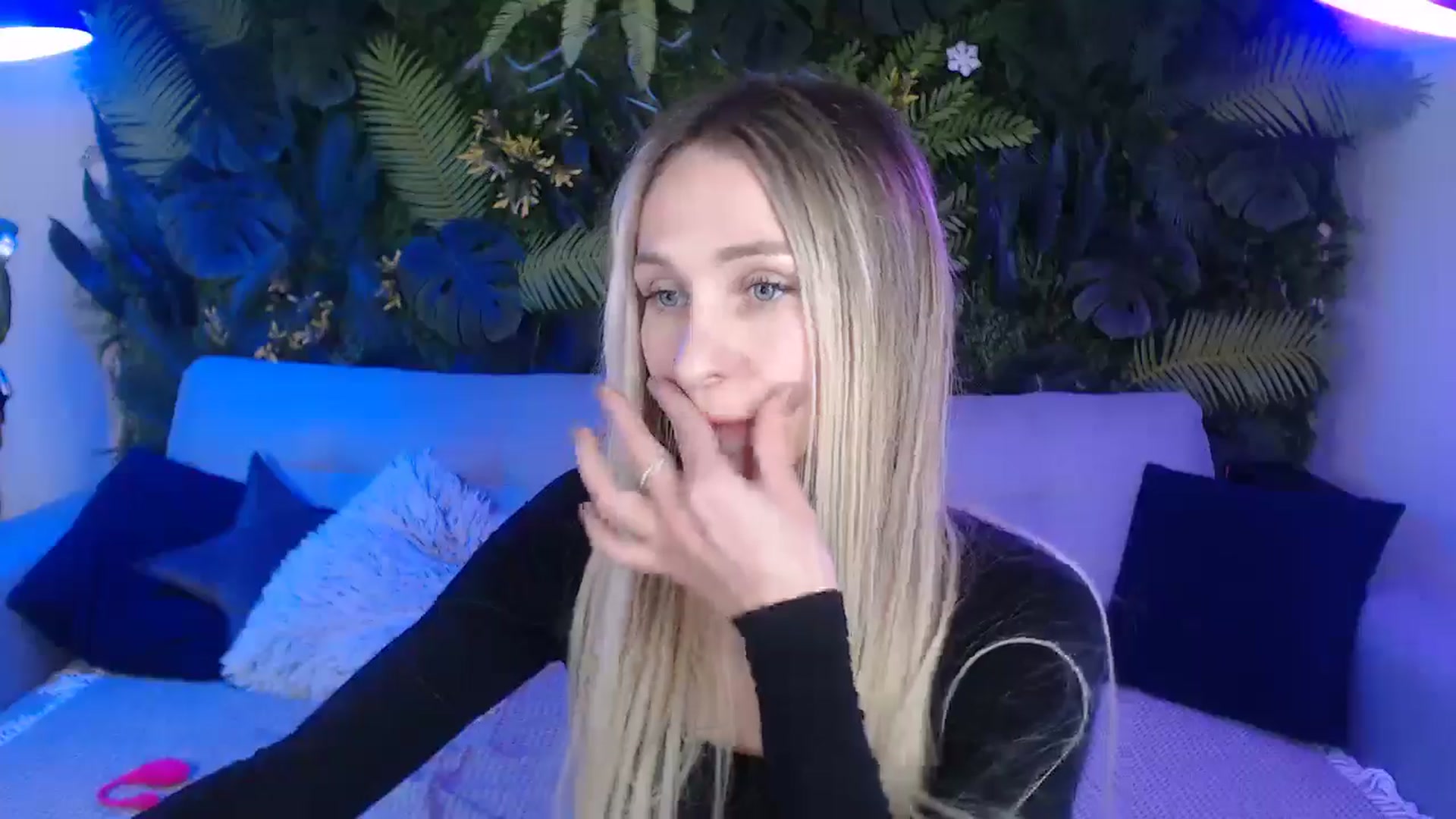Gallery image thumbnail from Horny_Blond's myfreecams stream on, 11/09/2024, 12:46 image 20 of 20