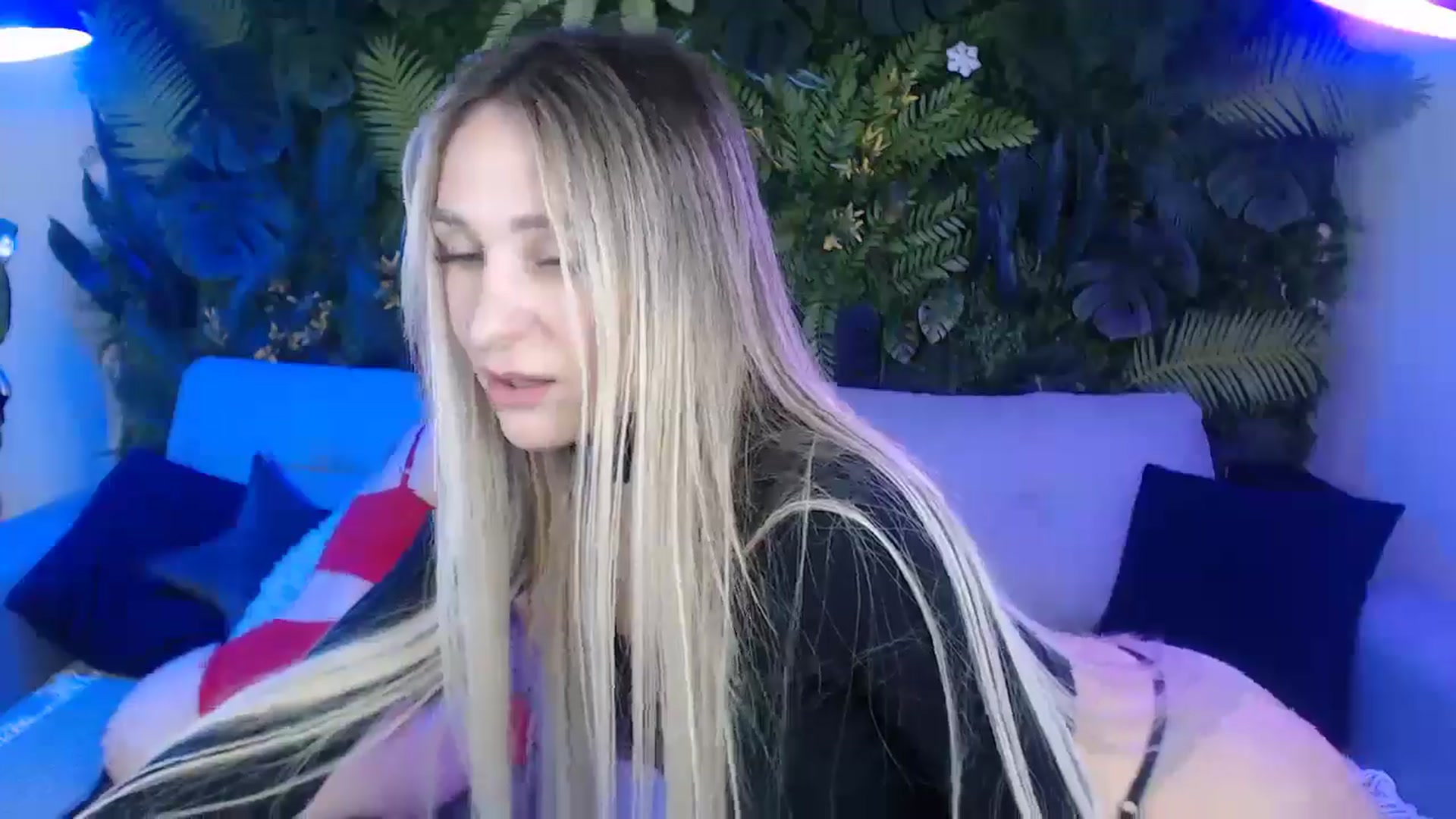 Gallery image thumbnail from Horny_Blond's myfreecams stream on, 11/09/2024, 12:46 image 5 of 20